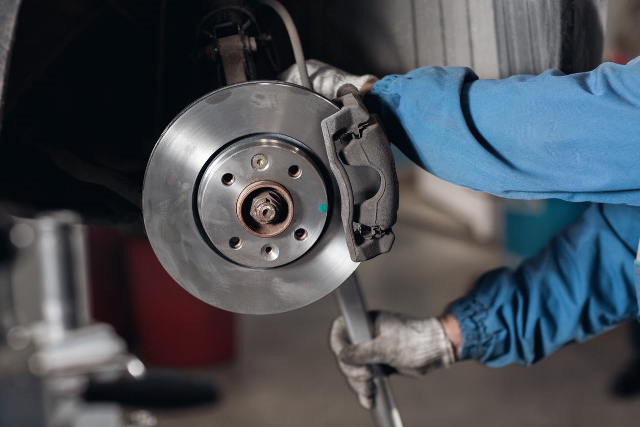 5 Signs That You Need Your Brakes Checked